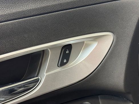 Used 2014 Chevrolet Equinox LS AWD/4WD image 9