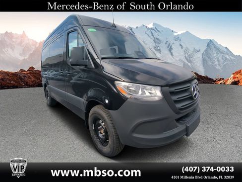 Used 2025 Mercedes-Benz Sprinter 2500 image 1
