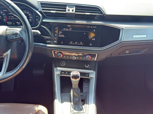 Used 2023 Audi Q3 2.0T Premium image 10