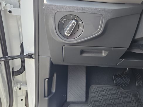Used 2019 Volkswagen Atlas SE FWD image 15