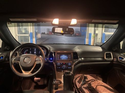 Used 2014 Jeep Grand Cherokee Laredo w/ Quick Order Package 23E image 5