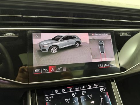 Used 2019 Audi Q8 Prestige AWD/4WD image 28