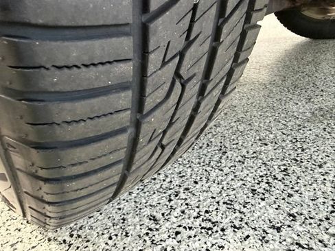 Used 2014 Ford Explorer XLT w/ Equipment Group 201A AWD/4WD image 40