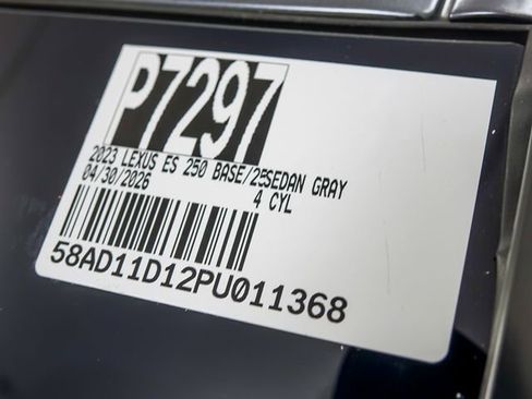 Used 2023 Lexus ES 250 w/ Premium Package AWD/4WD image 29