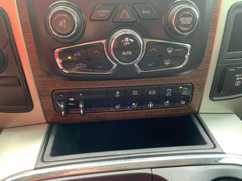 Used 2016 RAM 2500 Laramie AWD/4WD image 30