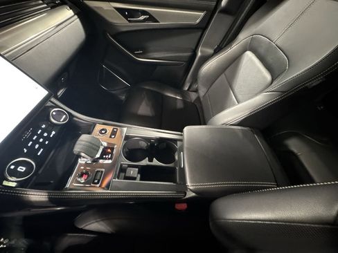 Used 2025 Jaguar F-PACE R-Dynamic S image 29