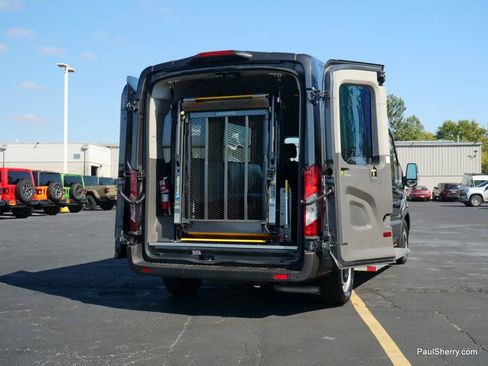 Used 2020 Ford Transit 350 XL image 33