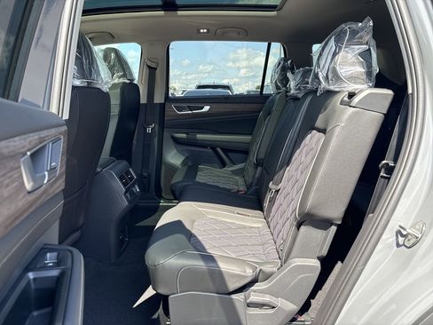 New 2025 Volkswagen Atlas SEL Premium R-Line image 14