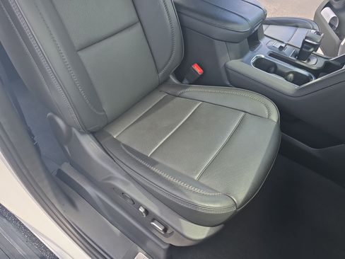 Used 2023 GMC Sierra 1500 Denali AWD/4WD image 10