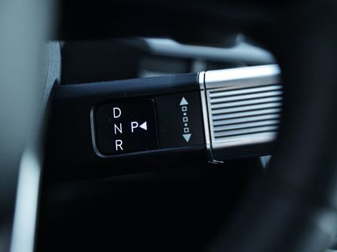 Used 2025 Hyundai Santa Fe SEL image 33