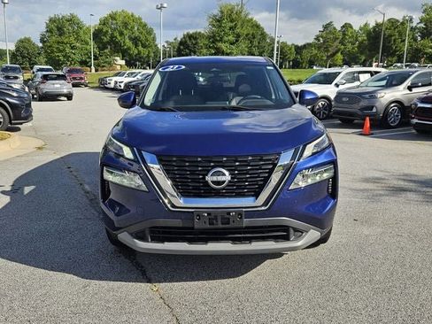 Used 2023 Nissan Rogue SV AWD/4WD image 3