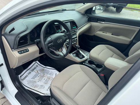 Used 2020 Hyundai Elantra SEL w/ Cargo Package (C1) FWD image 17