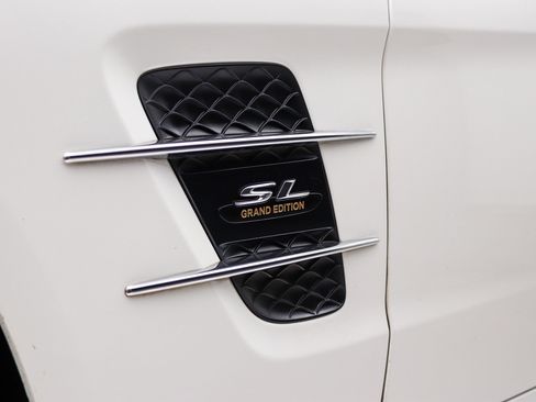 Used 2020 Mercedes-Benz SL 450 image 21