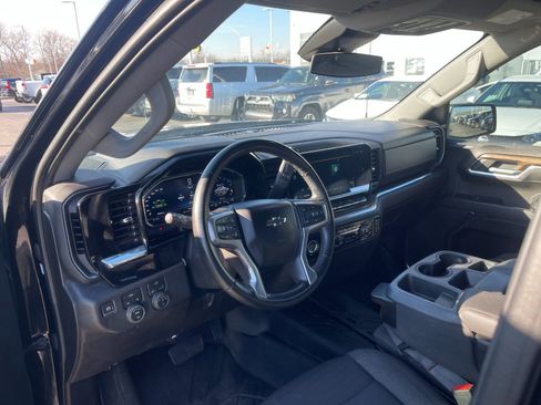 Used 2023 Chevrolet Silverado 1500 RST w/ Redline Edition image 11