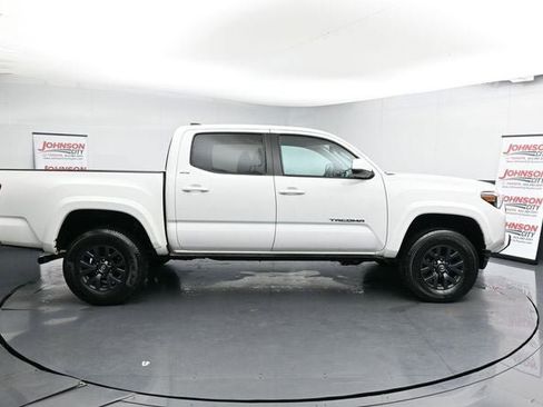 Used 2023 Toyota Tacoma 4x4 Double Cab image 13