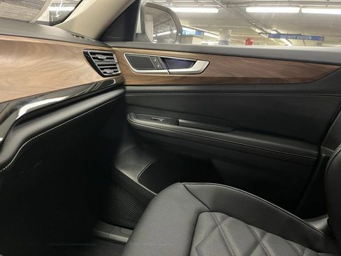 New 2026 Volkswagen Atlas SE image 30