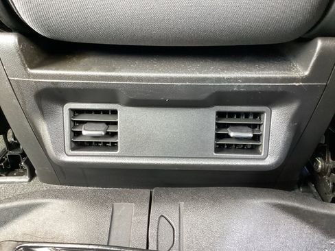 Used 2022 Chevrolet Silverado 1500 Custom w/ Safety Confidence Package image 29