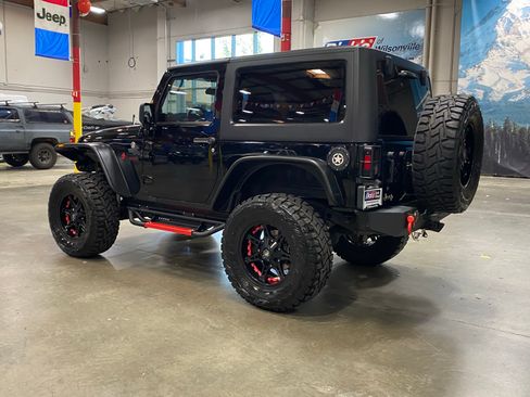 Used 2011 Jeep Wrangler Sport w/ Black Appearance Group AWD/4WD image 3