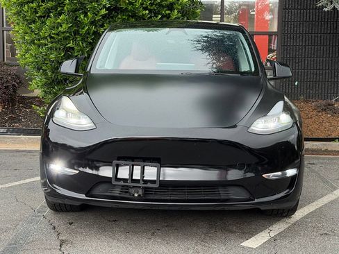 Used 2025 Tesla Model Y Long Range AWD/4WD image 3