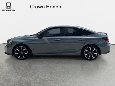 Used 2025 Honda Civic Sport Touring image 2