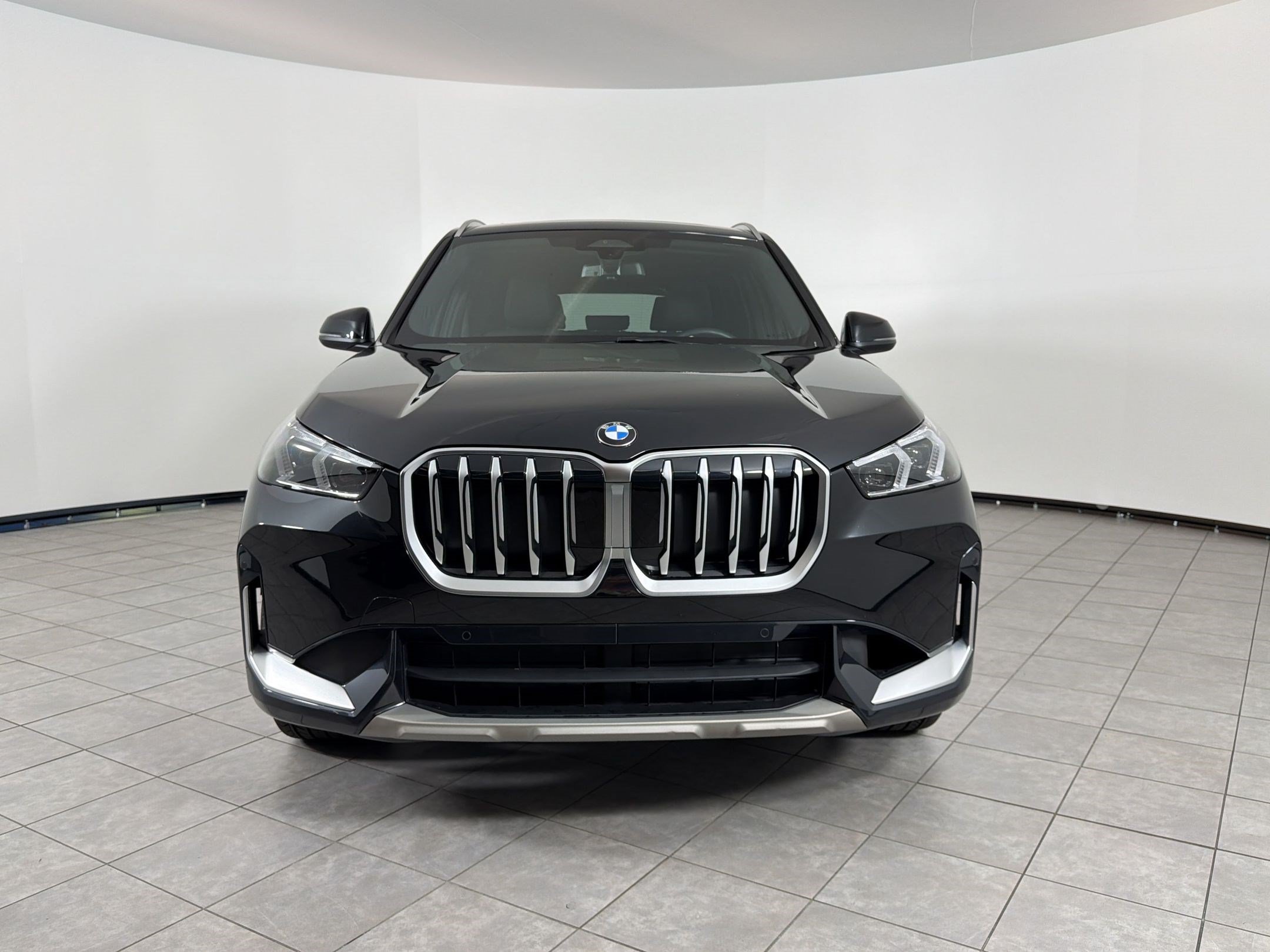 Used 2025 BMW X1 xDrive28i w/ Convenience Package AWD/4WD image 6