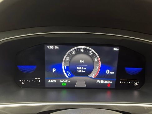 Used 2022 Volkswagen Tiguan SE image 16