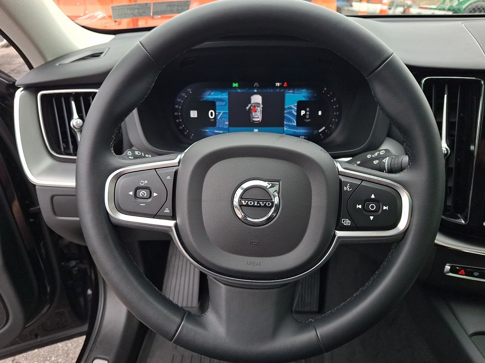 Used 2024 Volvo XC60 B5 Core w/ Protection Package Premier AWD/4WD image 19