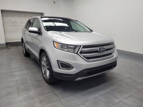 Used 2017 Ford Edge Titanium w/ Equipment Group 301A FWD image 13
