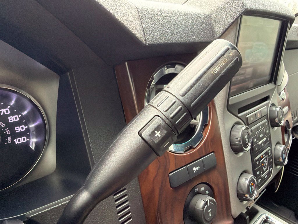 Used 2015 Ford F250 Lariat w/ Lariat Ultimate Package AWD/4WD image 31