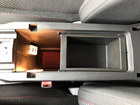 Used 2017 Chevrolet Equinox LT w/ Convenience Package image 25