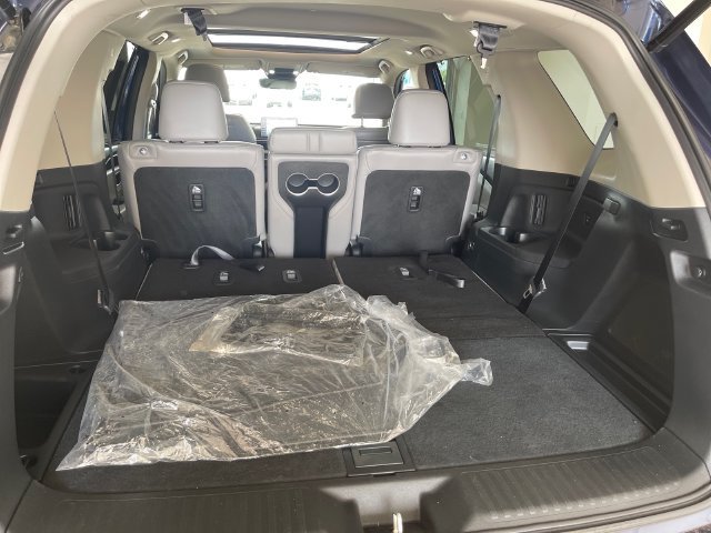 Used 2024 Honda Pilot Elite image 23