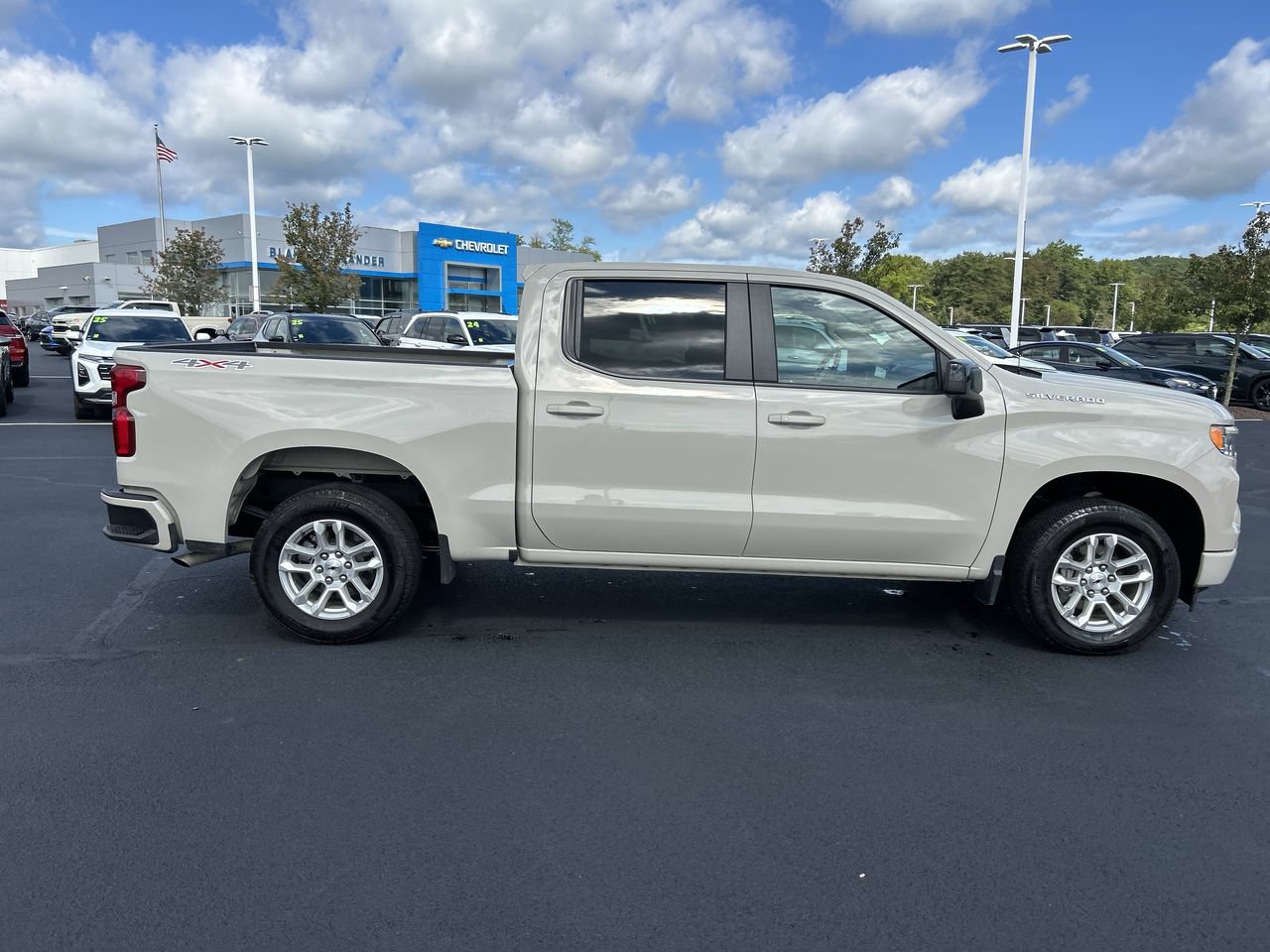 Used 2026 Chevrolet Silverado 1500 RST AWD/4WD image 8