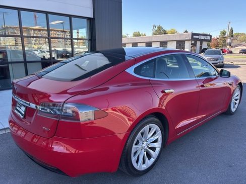 Used 2017 Tesla Model S 75D image 10