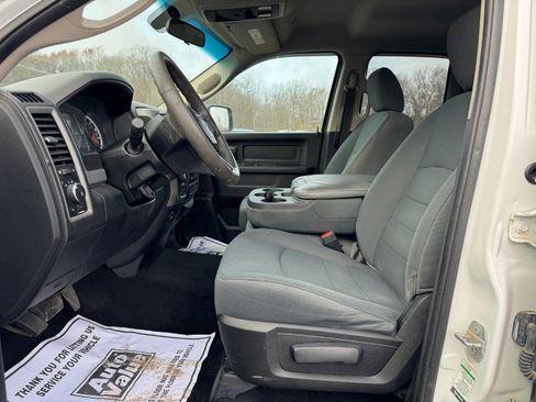 Used 2018 RAM 1500 Express w/ Express Value Package image 15