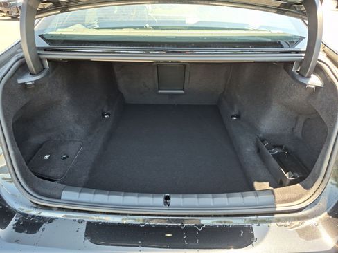 New 2026 BMW 740i w/ Premium Package RWD image 33