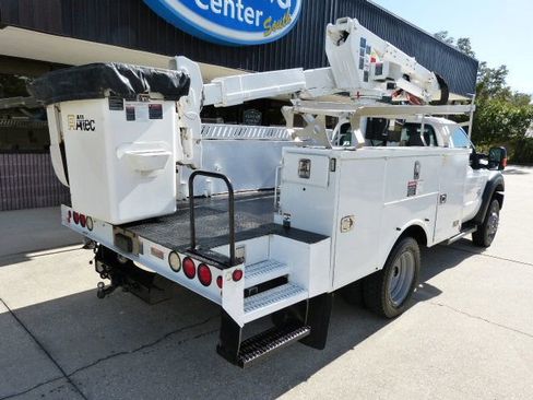 Used 2016 Ford F550 4x4 Regular Cab Super Duty image 5