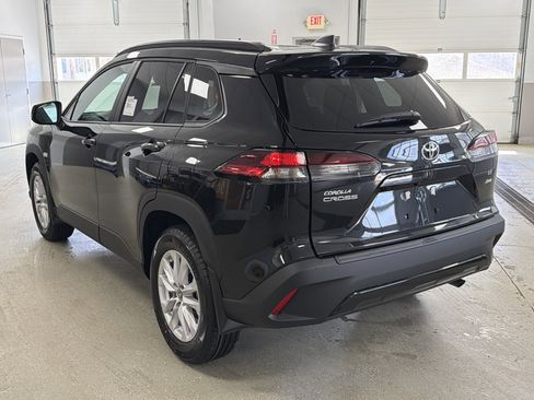 New 2026 Toyota Corolla Cross LE AWD/4WD image 4