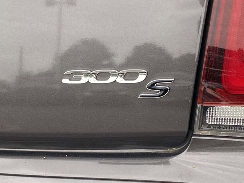Used 2016 Chrysler 300 S w/ 300S Premium Group RWD image 12