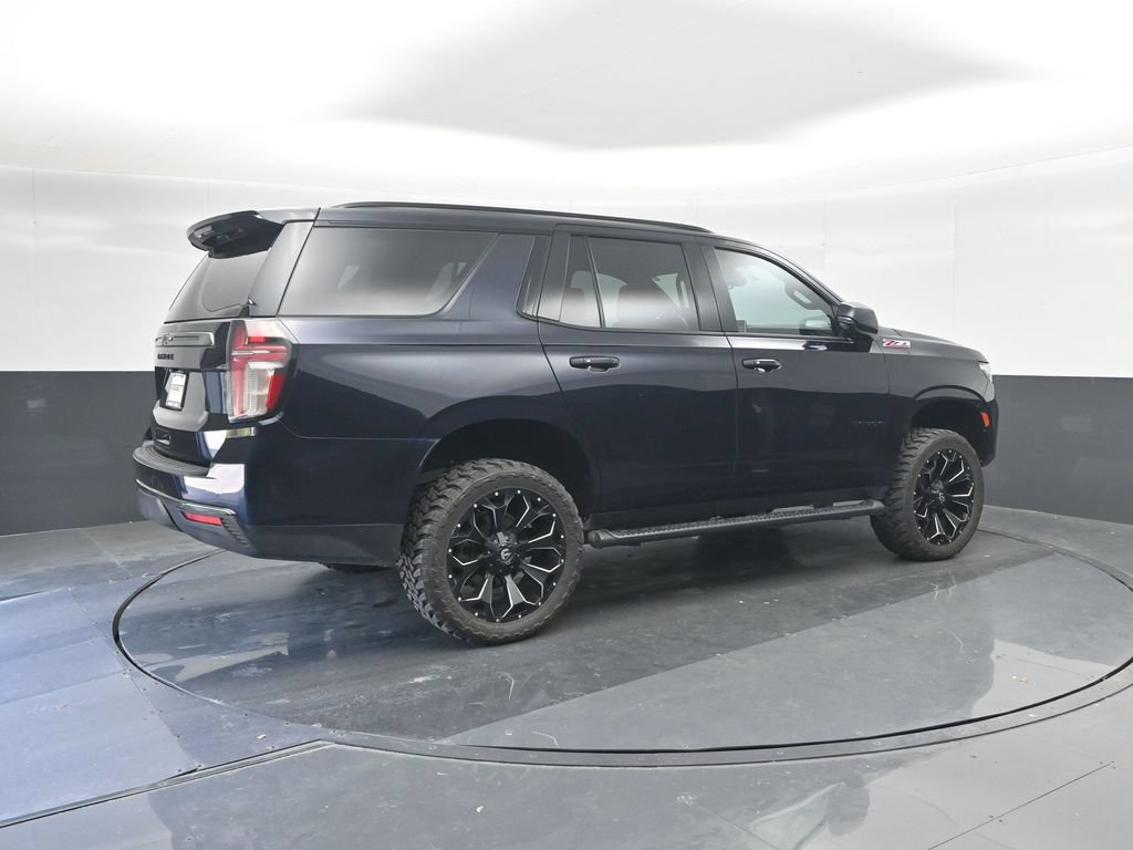 Used 2022 Chevrolet Tahoe Z71 w/ Luxury Package AWD/4WD image 15