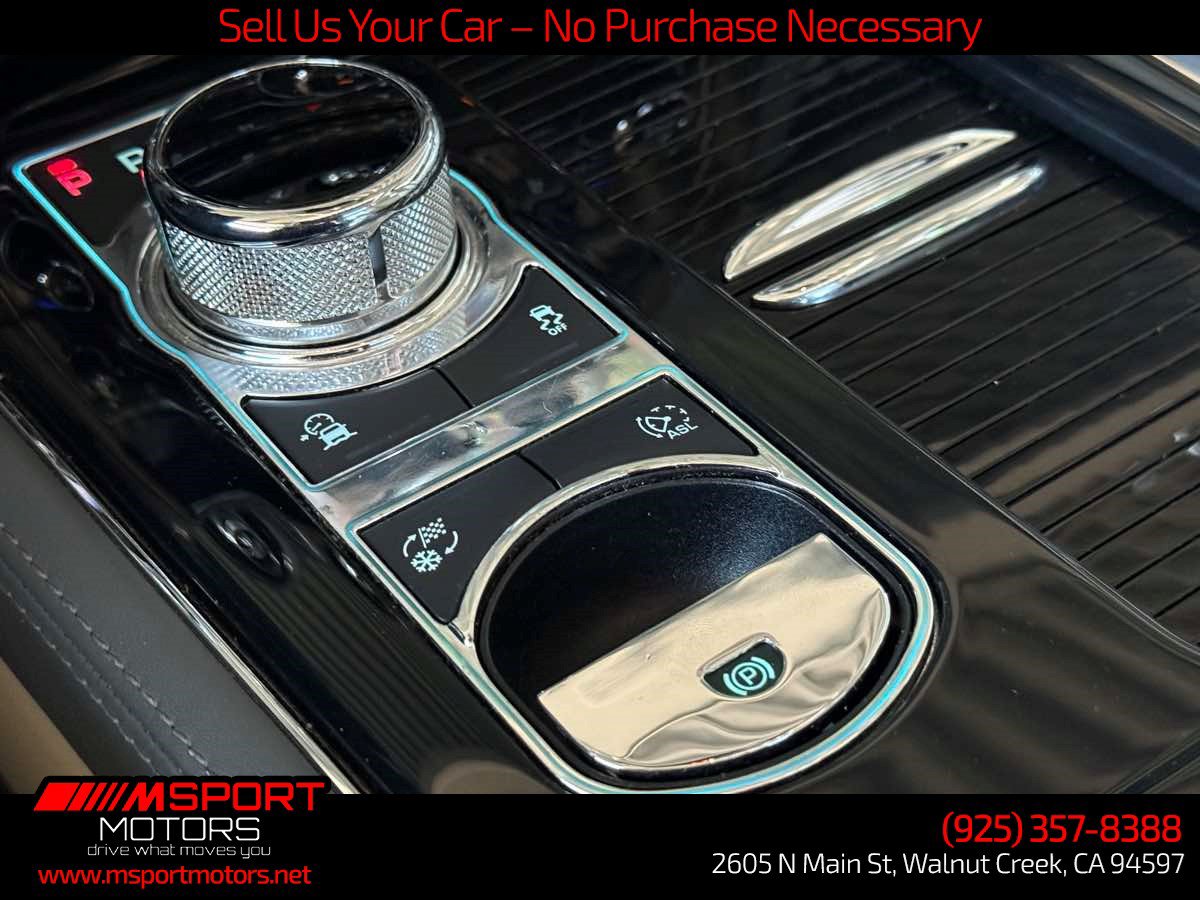 Used 2019 Jaguar XJ L Portfolio RWD image 22
