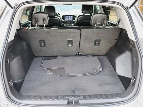 Used 2020 GMC Terrain SLT FWD image 23
