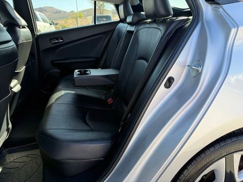 Used 2017 Toyota Prius Three Touring FWD image 31