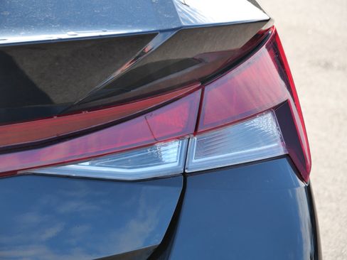 Certified 2023 Hyundai Elantra SEL image 17