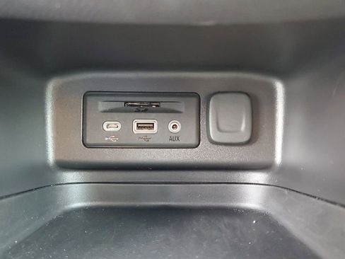 Used 2024 Chevrolet Equinox LT AWD/4WD image 27
