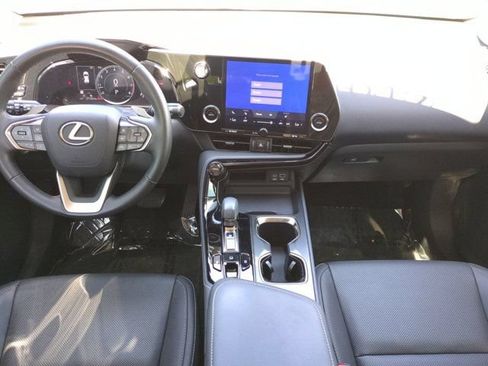 Used 2023 Lexus NX 250 FWD w/ Towing Package (2000 Lbs) image 14