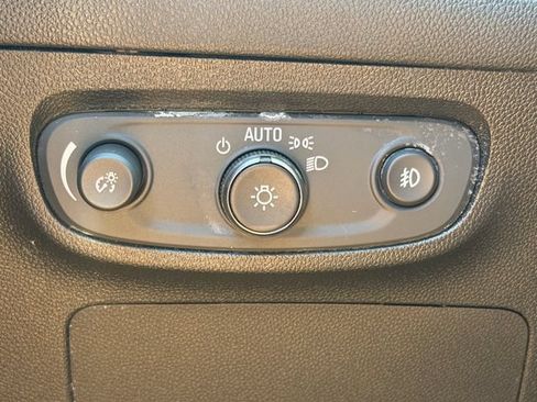 Certified 2020 Buick Encore GX Preferred AWD/4WD image 30