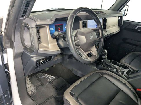 Used 2025 Ford Bronco Outer Banks AWD/4WD image 12