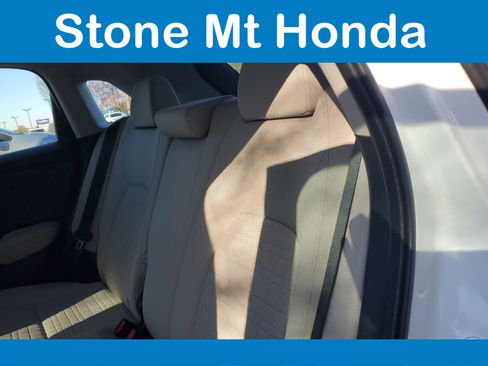 Used 2025 Honda HR-V LX image 11