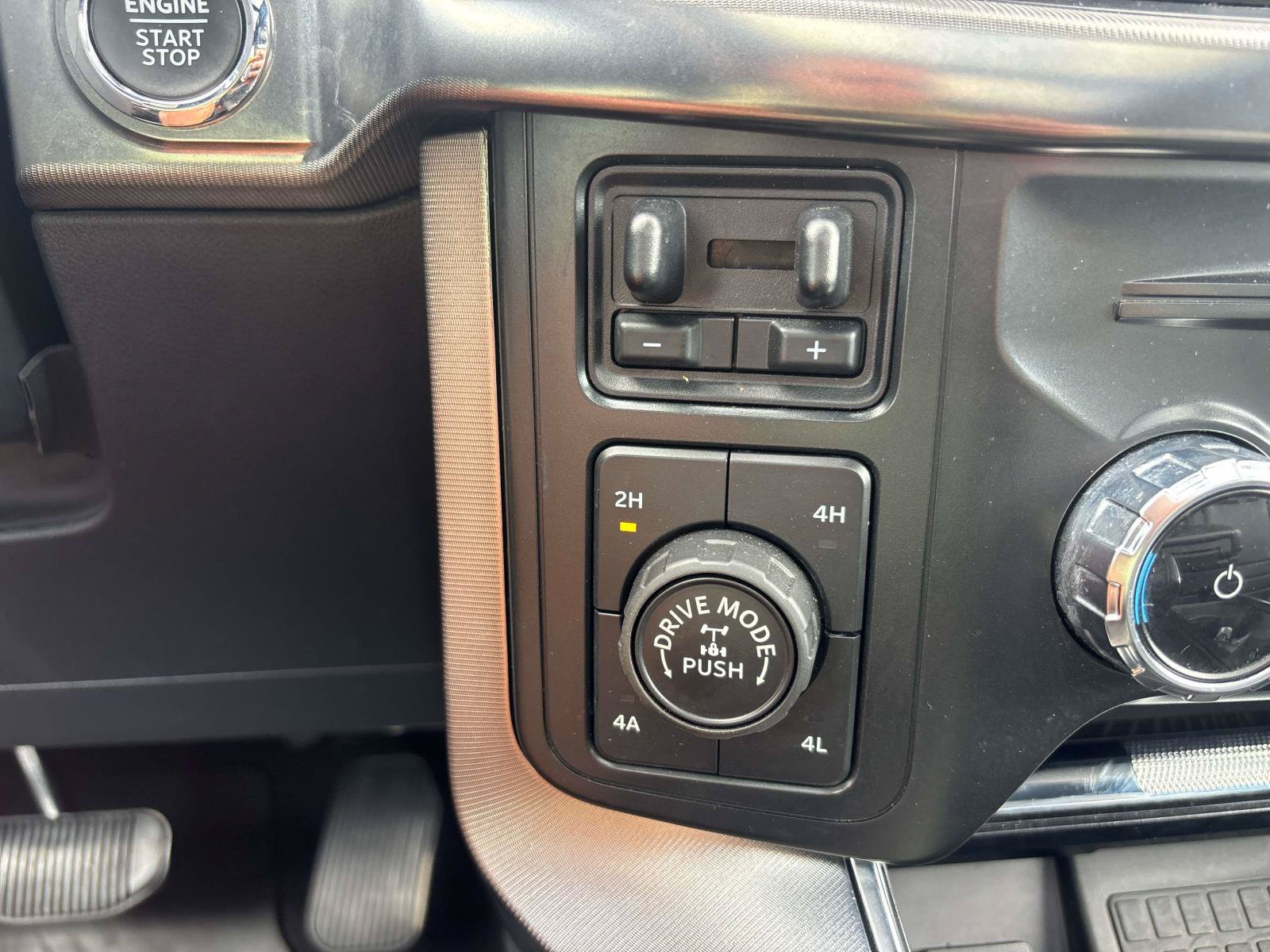 Used 2022 Ford F150 Platinum w/ Equipment Group 701A High AWD/4WD image 30