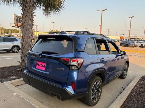 Used 2025 Subaru Forester Limited AWD/4WD image 24